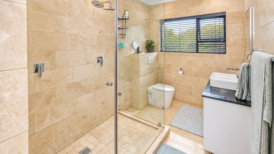 3 Bedroom Property for Sale in WestLake Country Safari Estate North West